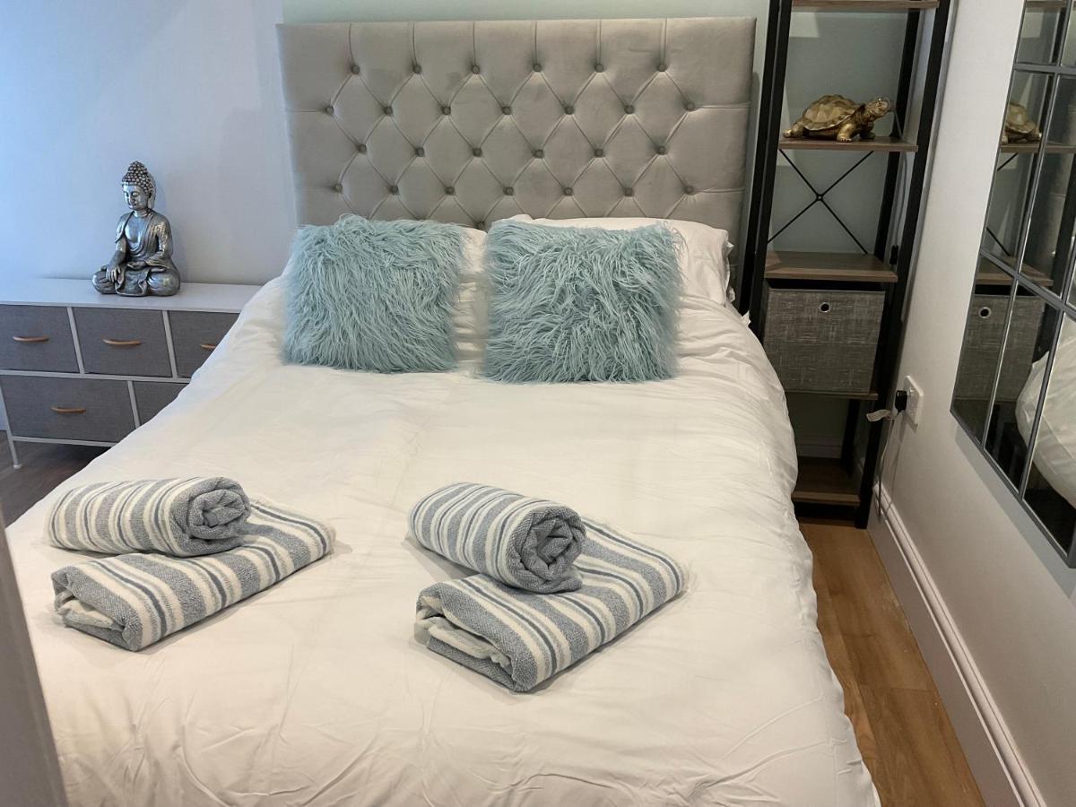 2 Bed Home From Home Apartment 41 ลอนดอน ภายนอก รูปภาพ