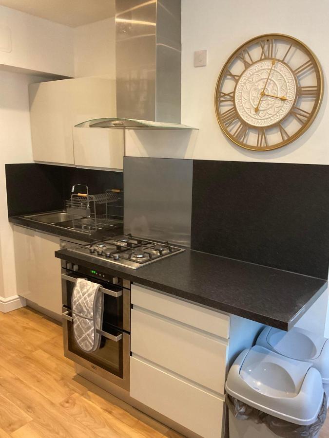 2 Bed Home From Home Apartment 41 ลอนดอน ภายนอก รูปภาพ
